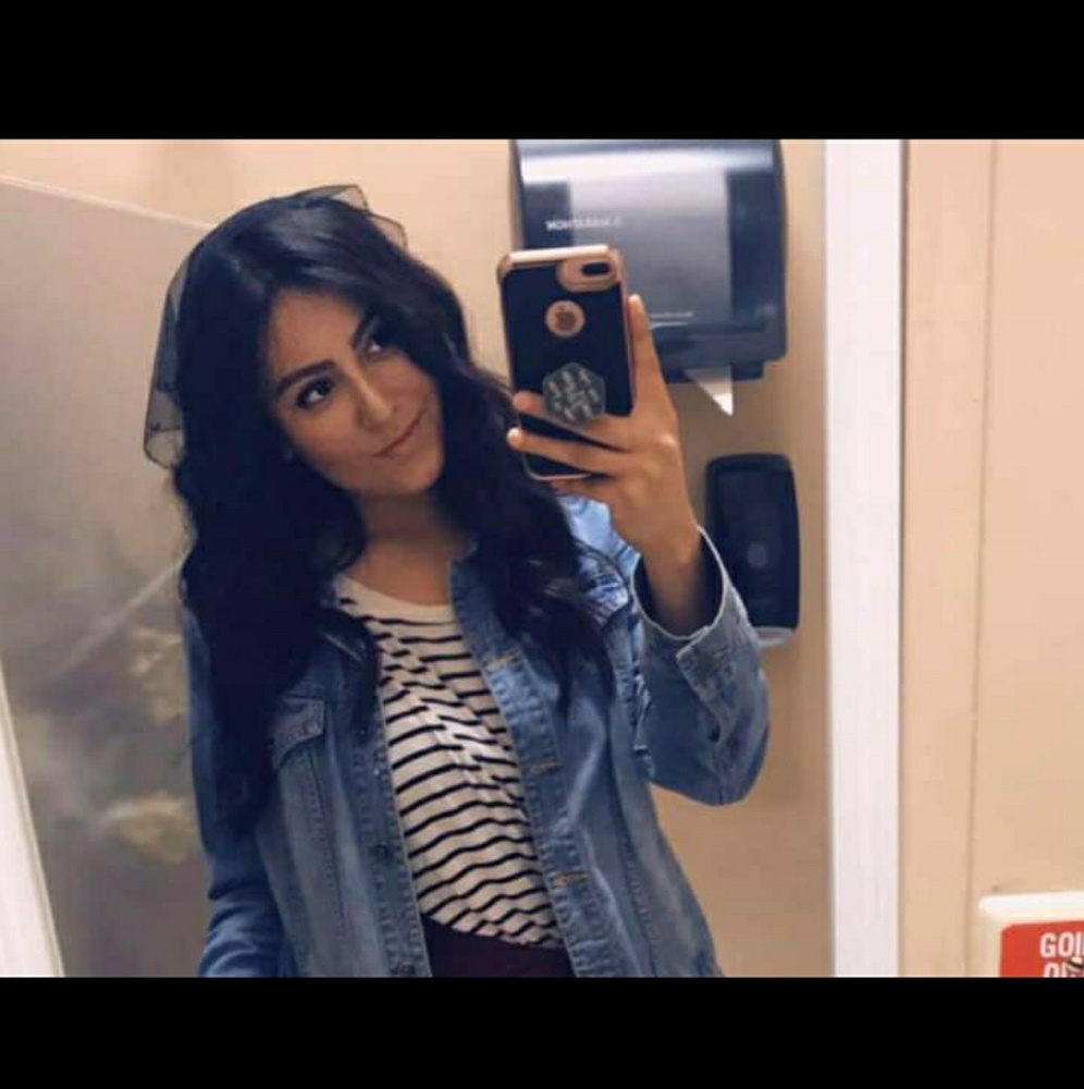 Meet your Posher, Esther